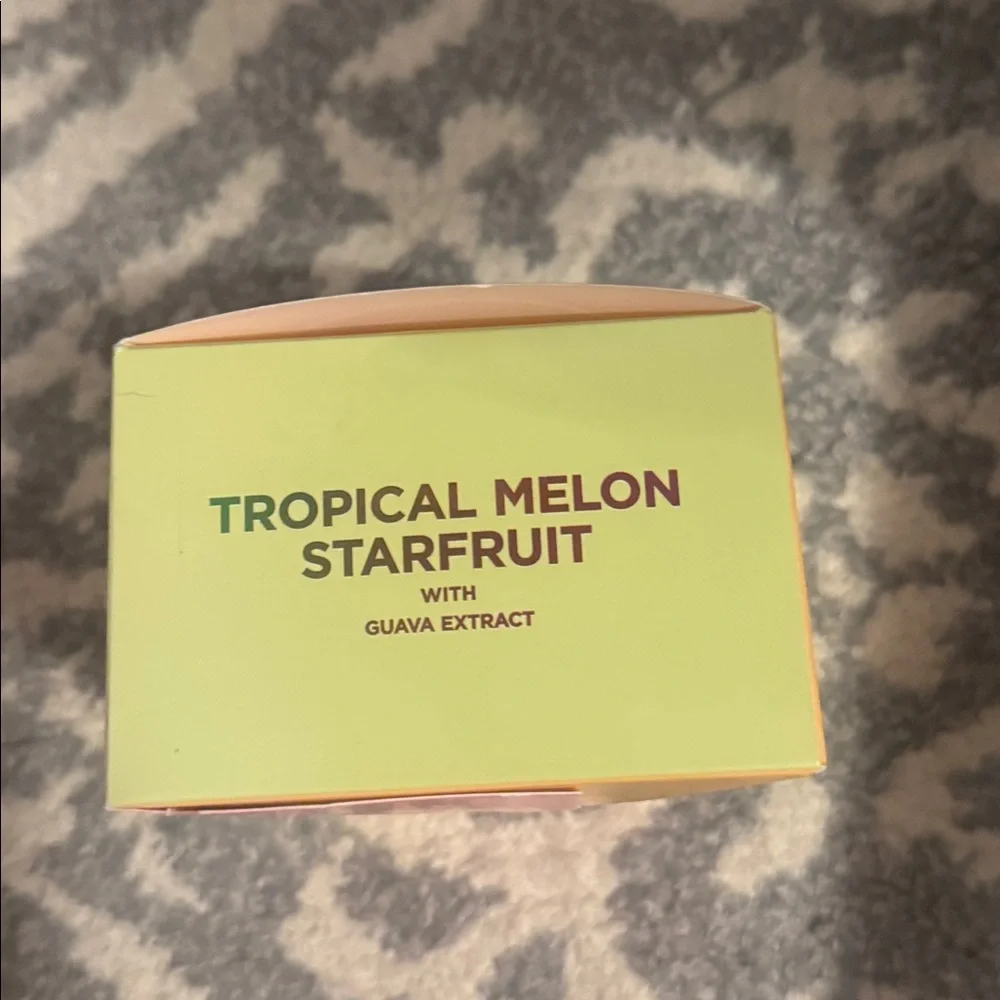 Victoria's Secret Feel Glowy